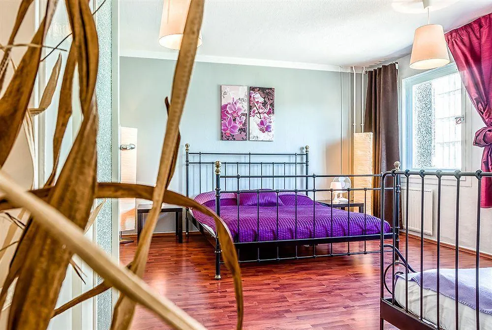 Alexanderplatz Accommodations 0*, Berlin Germany